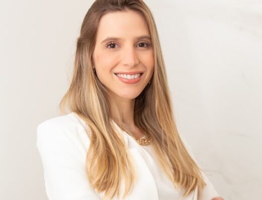 Dra Cecília Ruiz