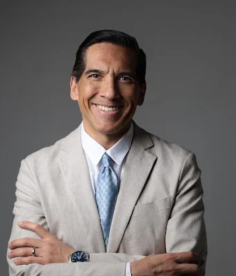 Dr. Edgar Lopez